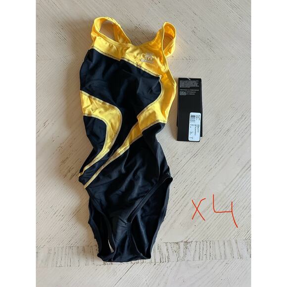 TYR Swimsuit Size 26 - Picture 1 of 3
